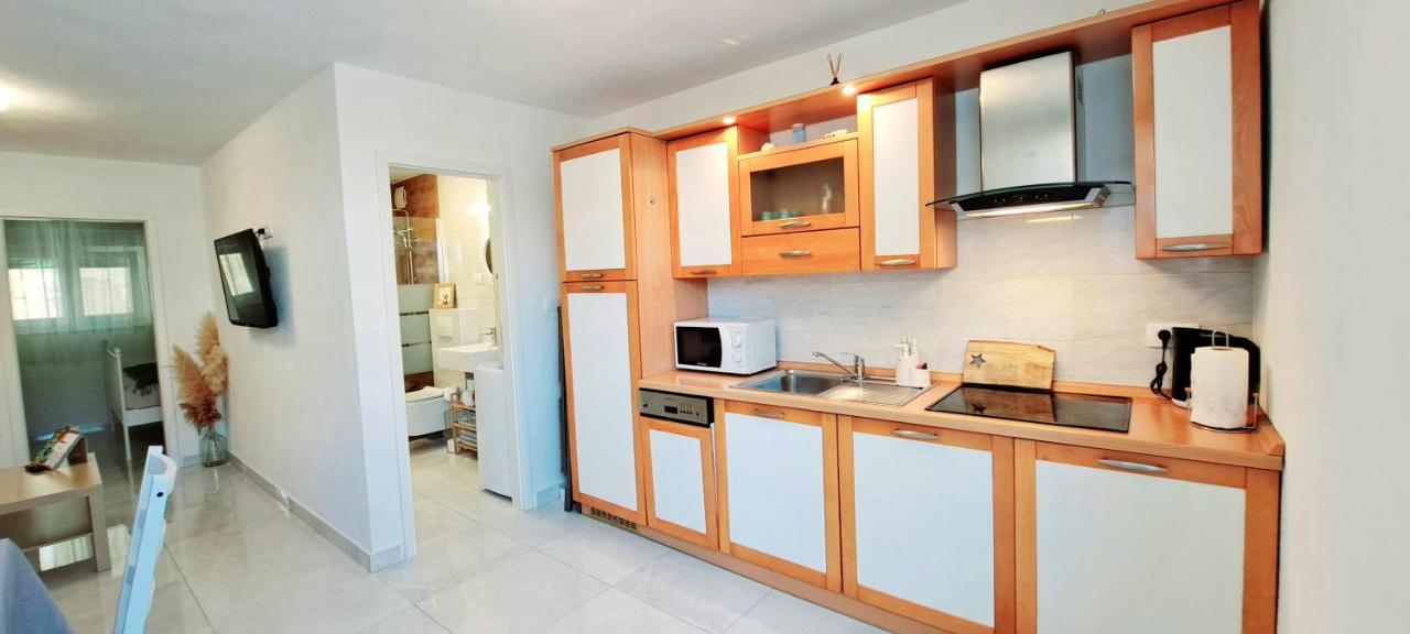 Apartment Ararita Krk Town Zewnętrze zdjęcie